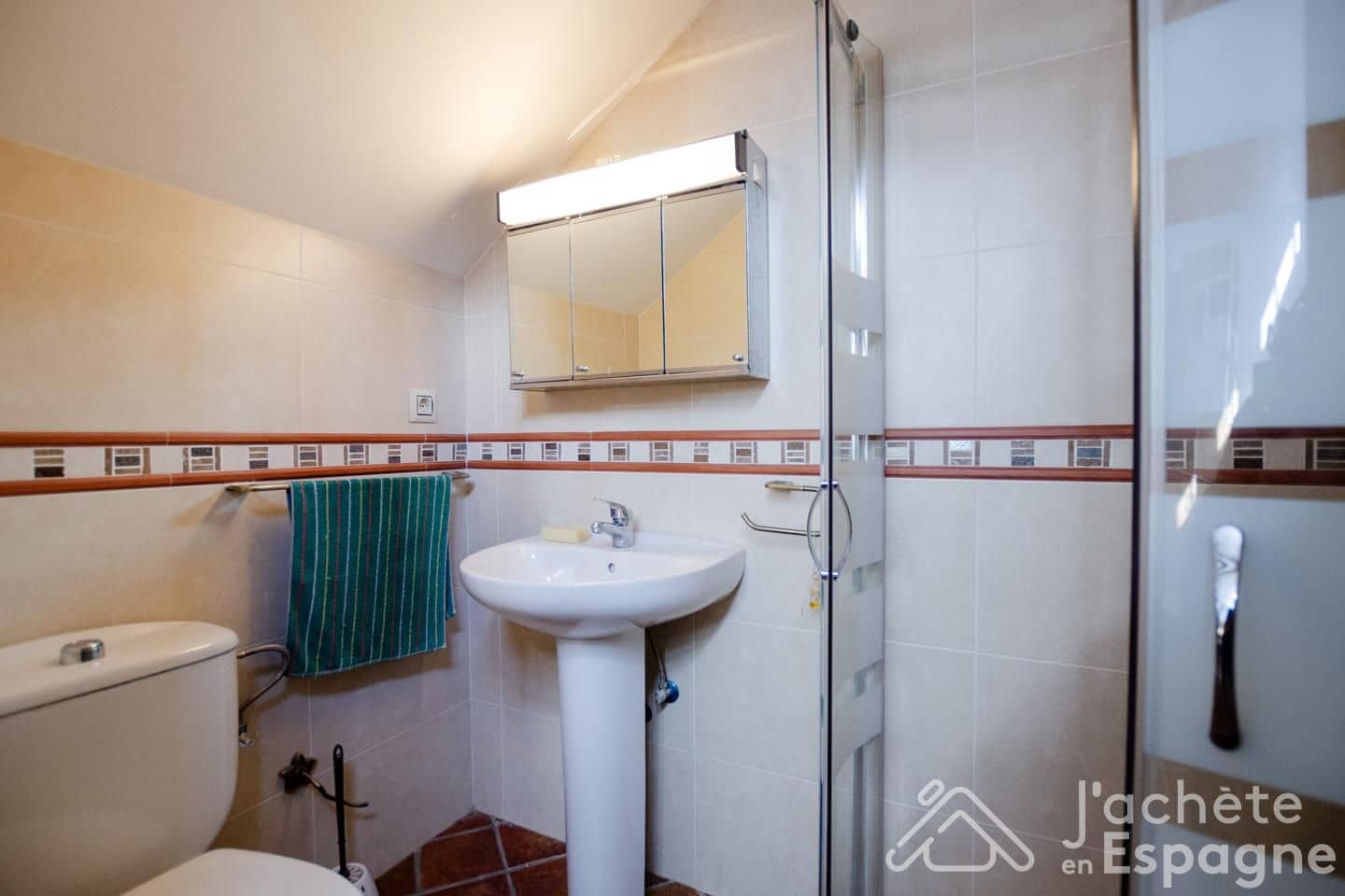 7 sovrum Villa till salu i Laroles med garage - 130 000 € (Ref: 10185877)