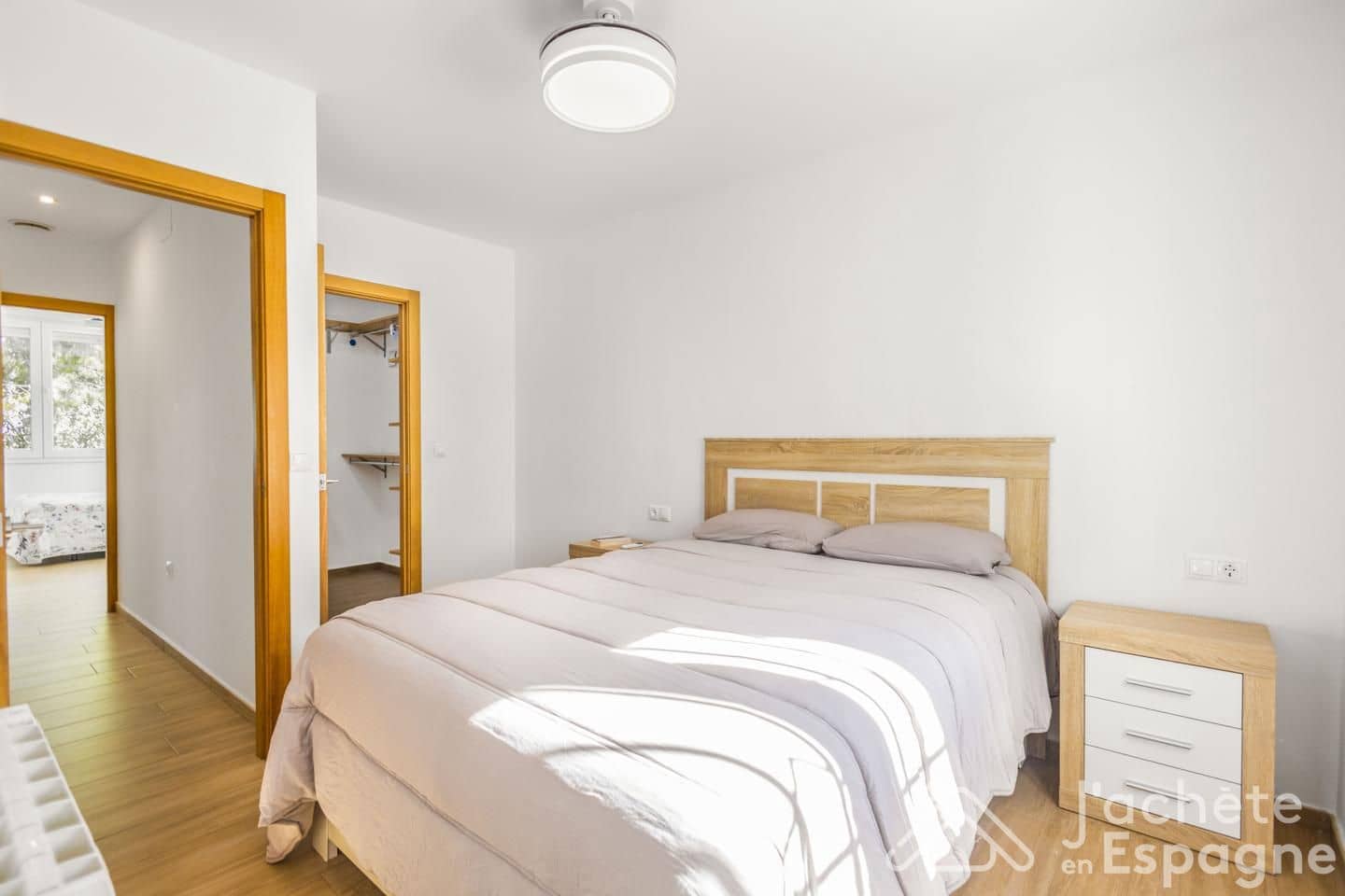 3 slaapkamer Flat te koop in Cabo de las Huertas met zwembad garage - € 649.000 (Ref: 10185982)