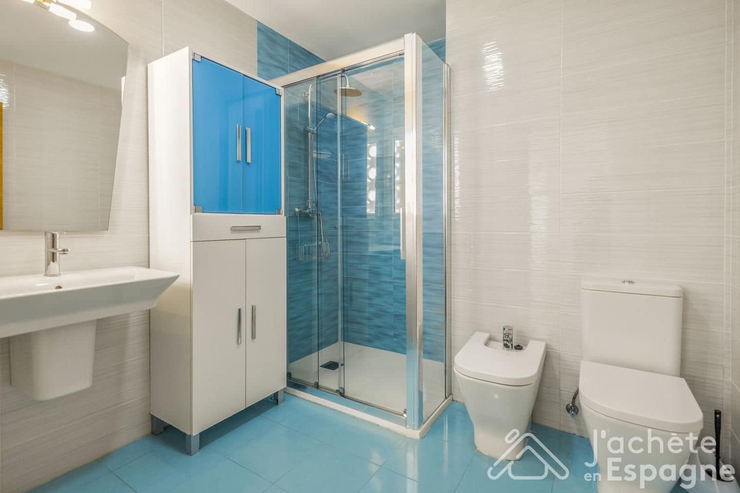 3 slaapkamer Flat te koop in Cabo de las Huertas met zwembad garage - € 649.000 (Ref: 10185982)