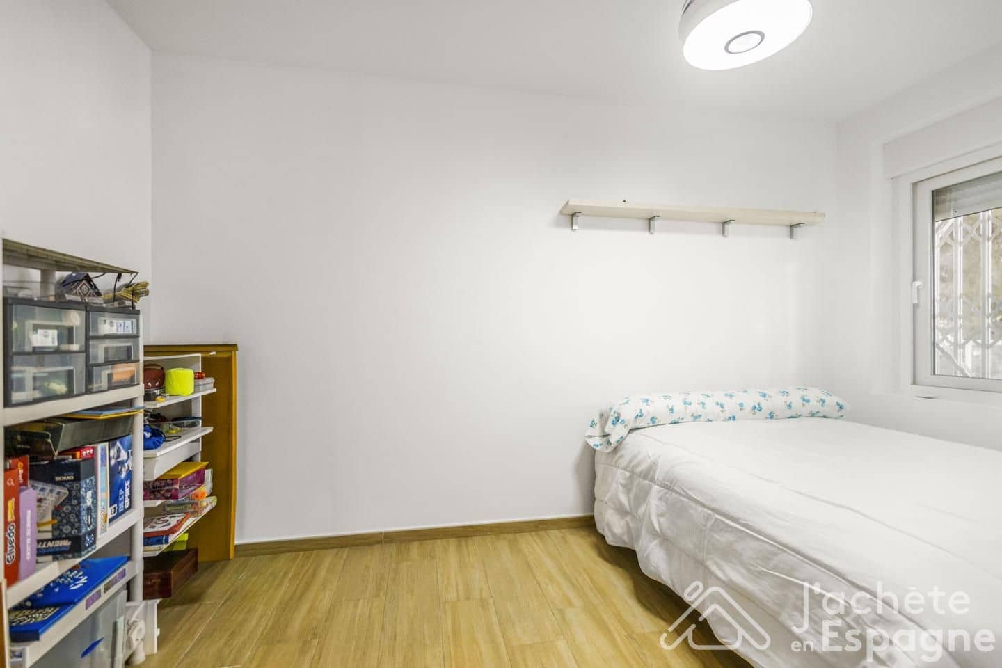 3 slaapkamer Flat te koop in Cabo de las Huertas met zwembad garage - € 649.000 (Ref: 10185982)