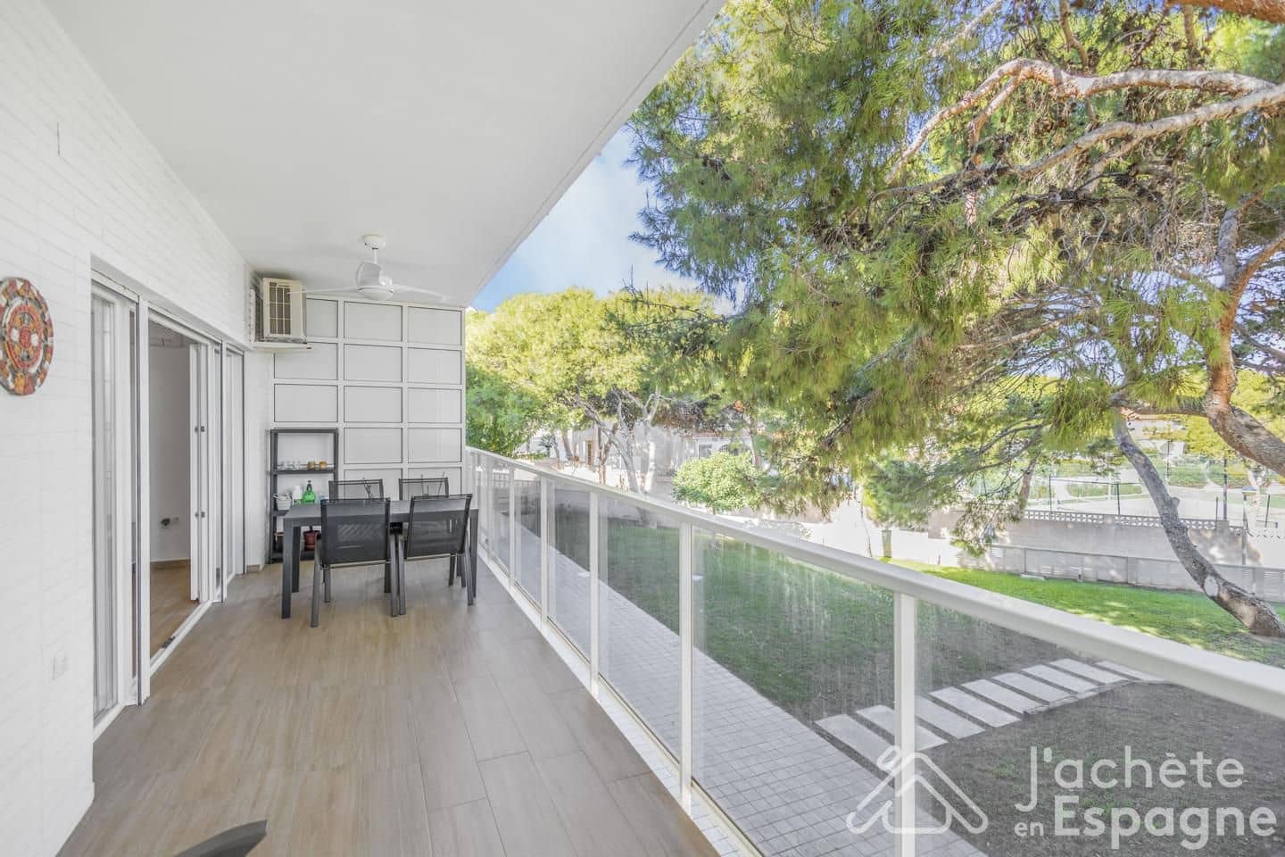 3 slaapkamer Flat te koop in Cabo de las Huertas met zwembad garage - € 649.000 (Ref: 10185982)