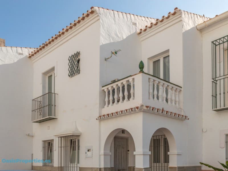 4 chambre Villa/Maison à vendre à Nerja - 435 000 € (Ref: 8756651)