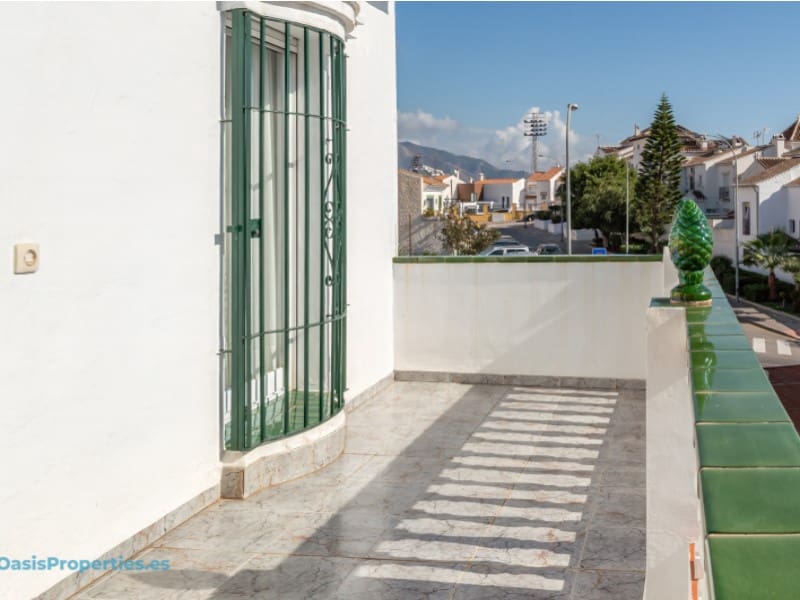 4 chambre Villa/Maison à vendre à Nerja - 435 000 € (Ref: 8756651)