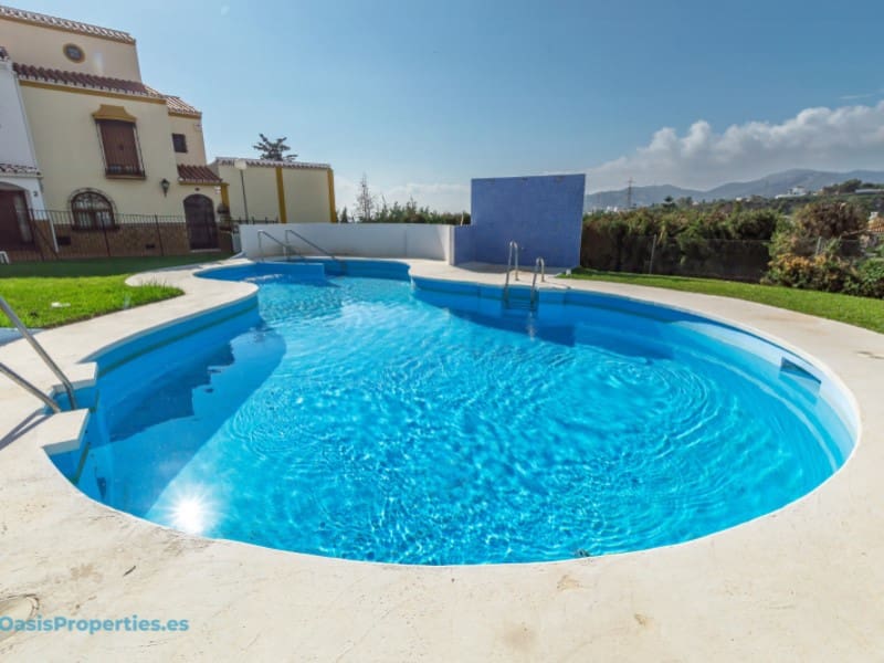 4 chambre Villa/Maison à vendre à Nerja - 435 000 € (Ref: 8756651)