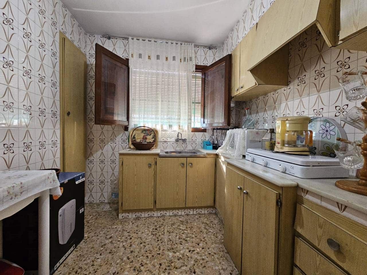 4 bedroom Villa for sale in Oliva with pool - € 330,000 (Ref: 10010067)