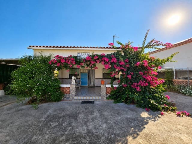 4 bedroom Villa for sale in Oliva with pool - € 330,000 (Ref: 10010067)