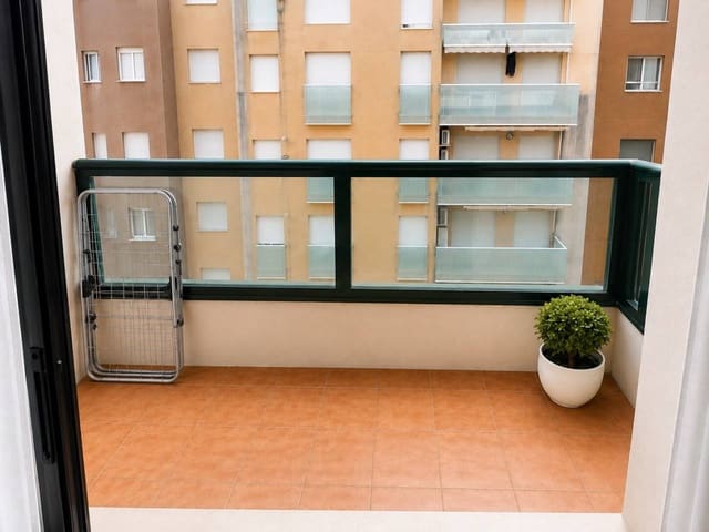 3 sypialnia Mieszkanie na sprzedaż w Oliva z garażem - 210 000 € (Ref: 10018144)