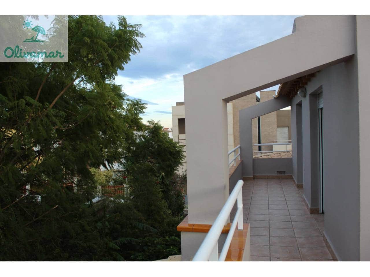 4 bedroom Villa for sale in Oliva with pool garage - € 550,000 (Ref: 10031392)