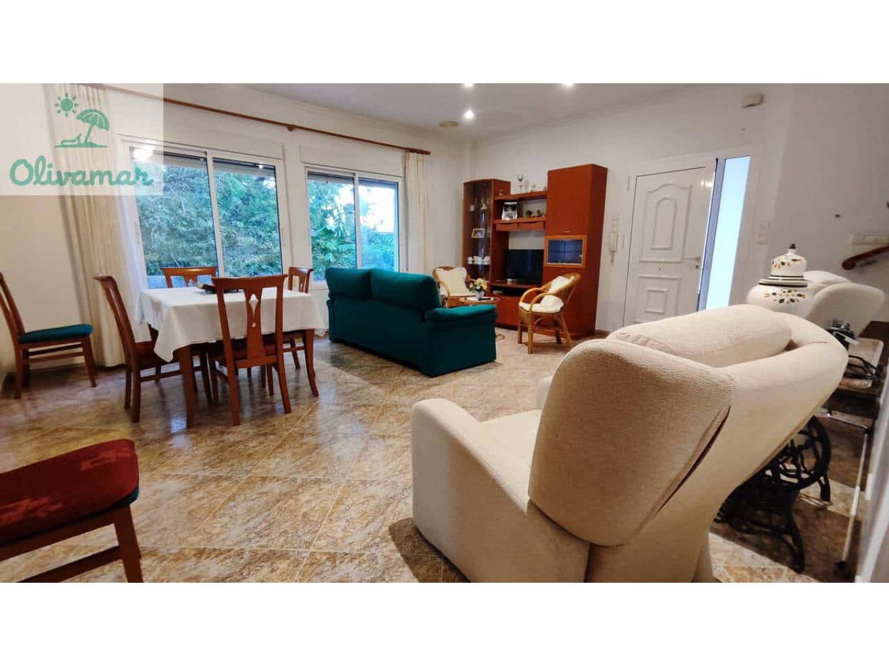 4 bedroom Villa for sale in Oliva with pool garage - € 550,000 (Ref: 10031392)