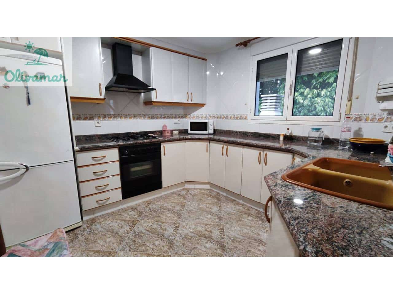 4 bedroom Villa for sale in Oliva with pool garage - € 550,000 (Ref: 10031392)