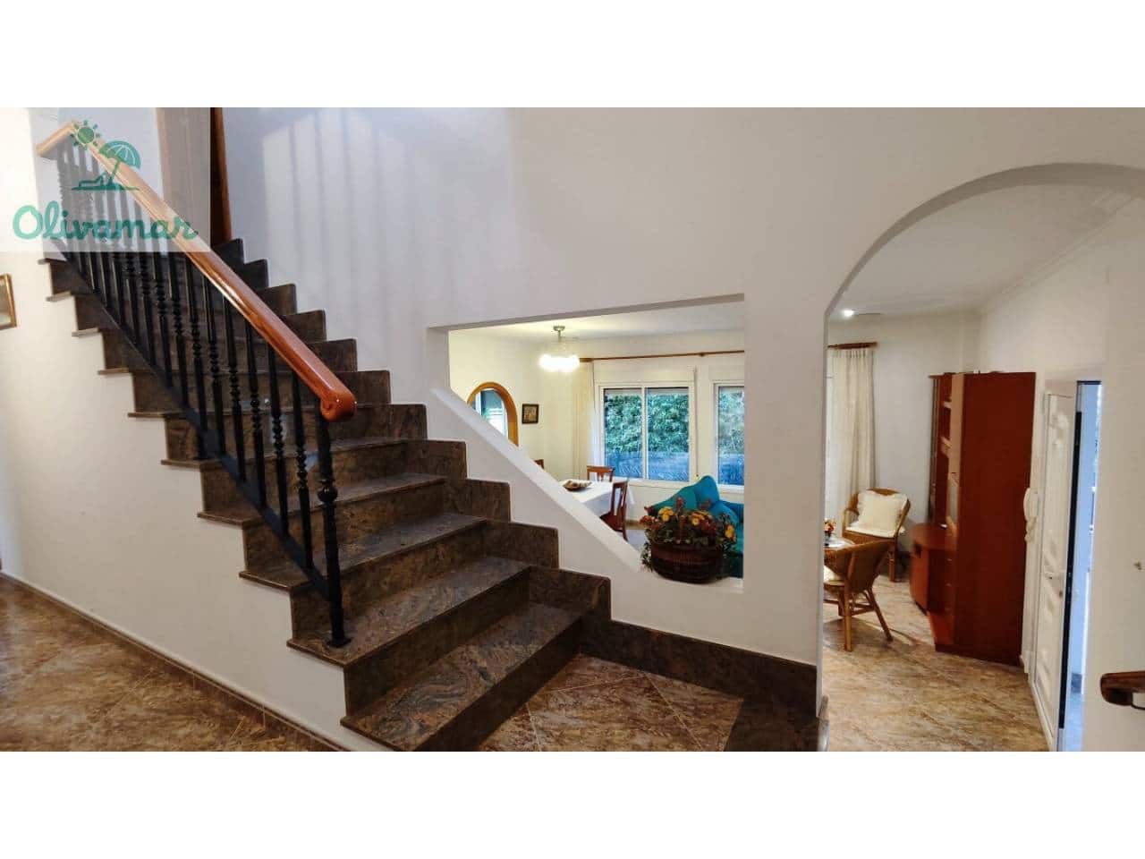 4 bedroom Villa for sale in Oliva with pool garage - € 550,000 (Ref: 10031392)
