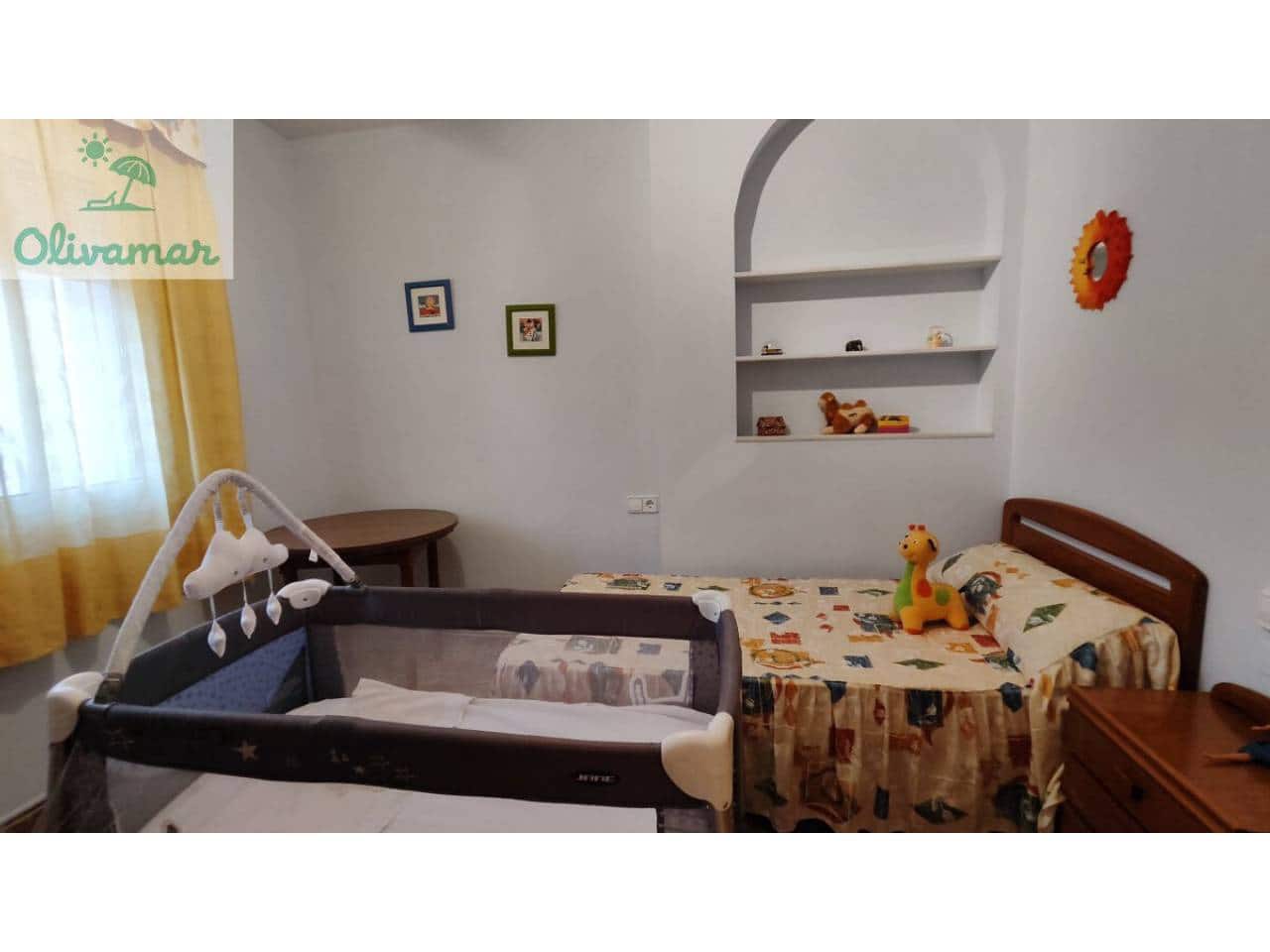 4 bedroom Villa for sale in Oliva with pool garage - € 550,000 (Ref: 10031392)