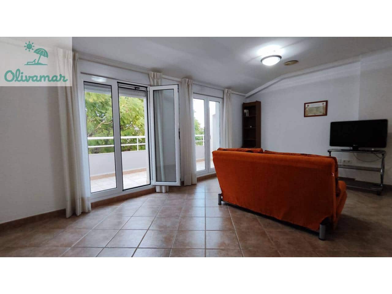 4 bedroom Villa for sale in Oliva with pool garage - € 550,000 (Ref: 10031392)
