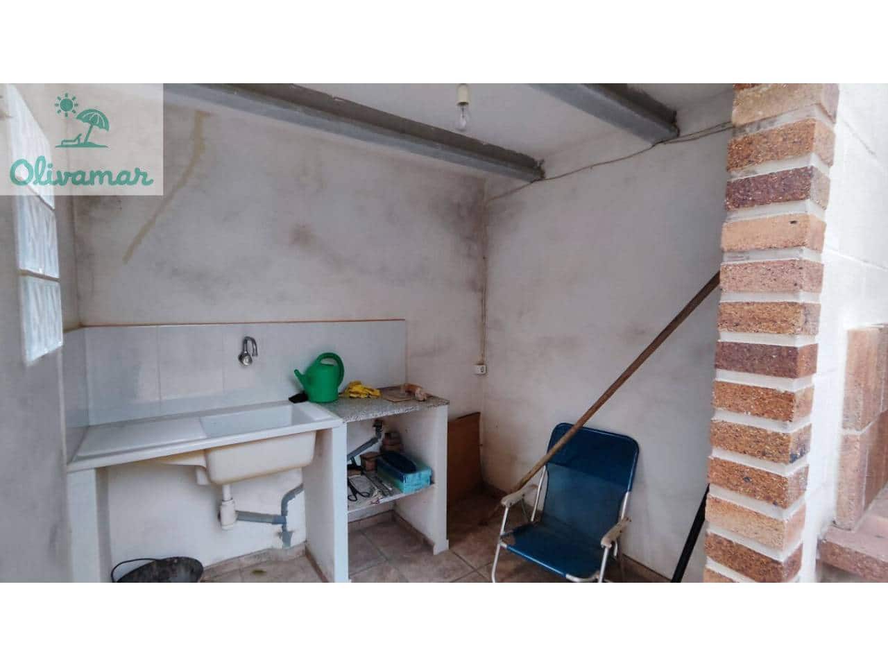 4 bedroom Villa for sale in Oliva with pool garage - € 550,000 (Ref: 10031392)