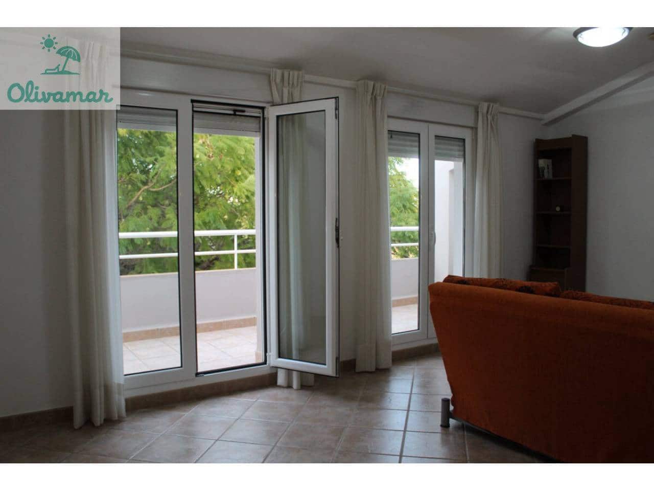4 bedroom Villa for sale in Oliva with pool garage - € 550,000 (Ref: 10031392)