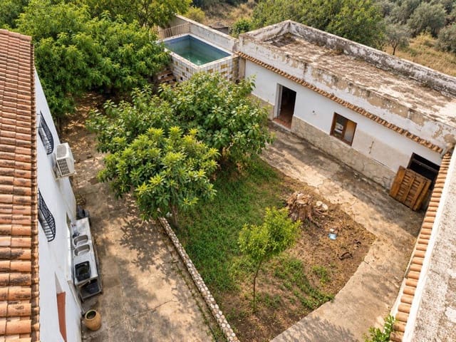 7 camera da letto Villa in vendita in Oliva con piscina garage - 550.000 € (Rif: 10080299)