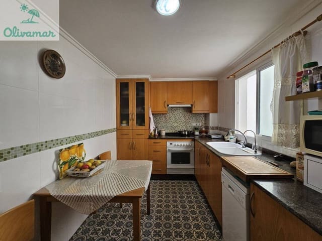 3 slaapkamer Flat te koop in Oliva - € 177.000 (Ref: 10120937)