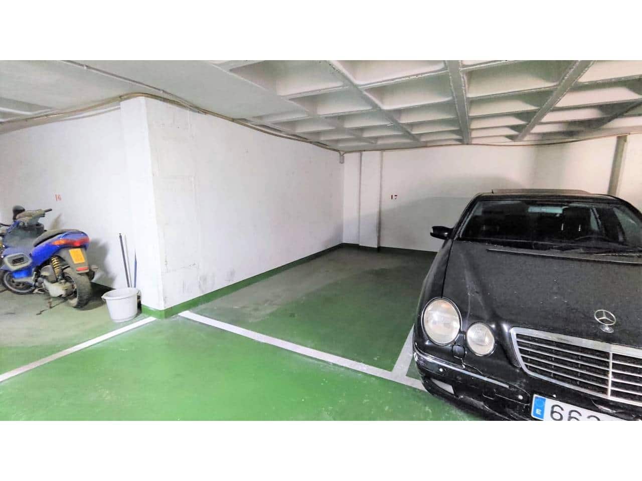 Garaż na sprzedaż w Oliva - 6 000 € (Ref: 8317293)