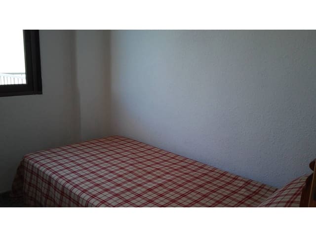 Apartamento de 3 habitaciones en Oliva en alquiler vacacional - 400 € (Ref: 8317295)