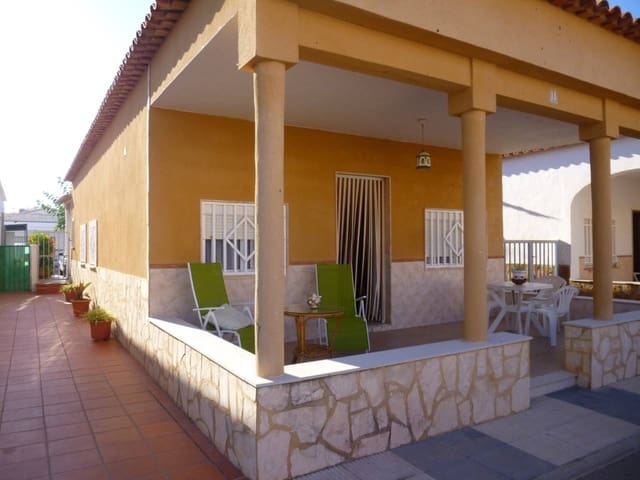 Apartamento de 4 habitaciones en Oliva en alquiler vacacional - 600 € (Ref: 8317298)