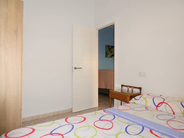 Apartamento de 4 habitaciones en Oliva en alquiler vacacional - 600 € (Ref: 8317298)