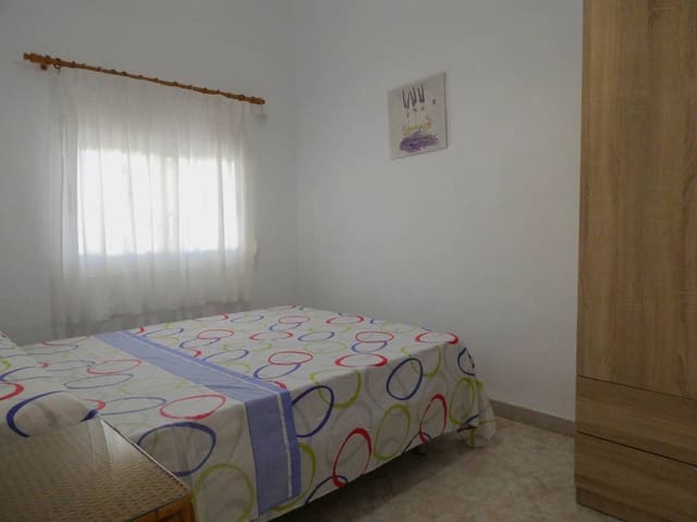 Apartamento de 4 habitaciones en Oliva en alquiler vacacional - 600 € (Ref: 8317298)