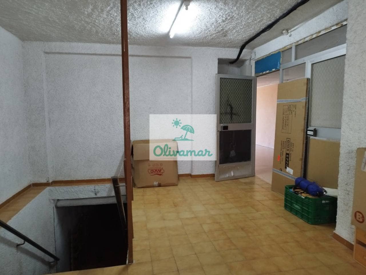 5 soveværelse Erhverv til leje i Oliva med garage - € 2.600 (Ref: 8326661)