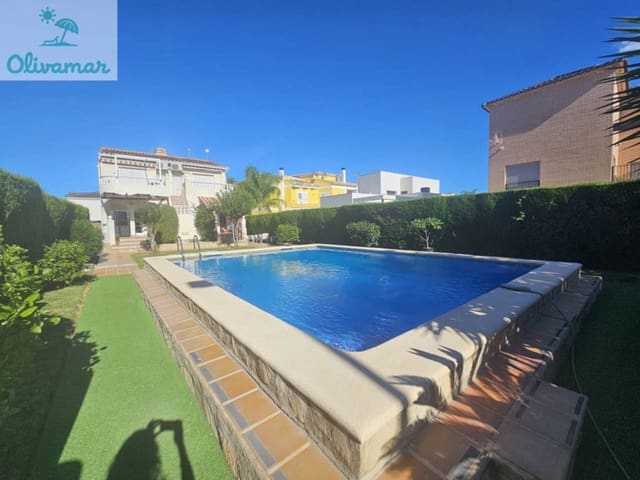 2 makuuhuone Huoneisto myytävänä paikassa Oliva mukana uima-altaan 
autotalli - 157 000 € (Ref: 8560994)