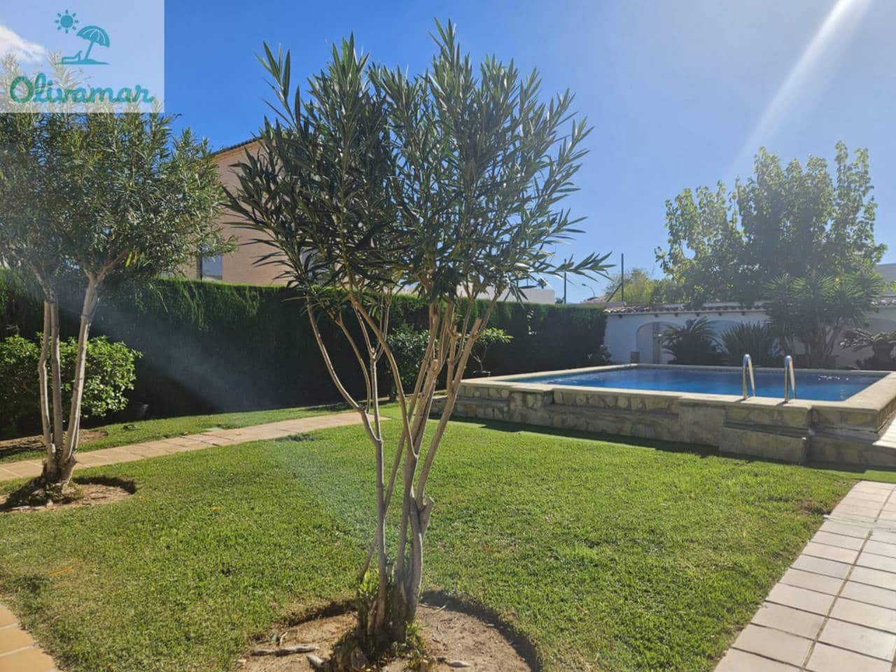 2 makuuhuone Huoneisto myytävänä paikassa Oliva mukana uima-altaan 
autotalli - 157 000 € (Ref: 8560994)