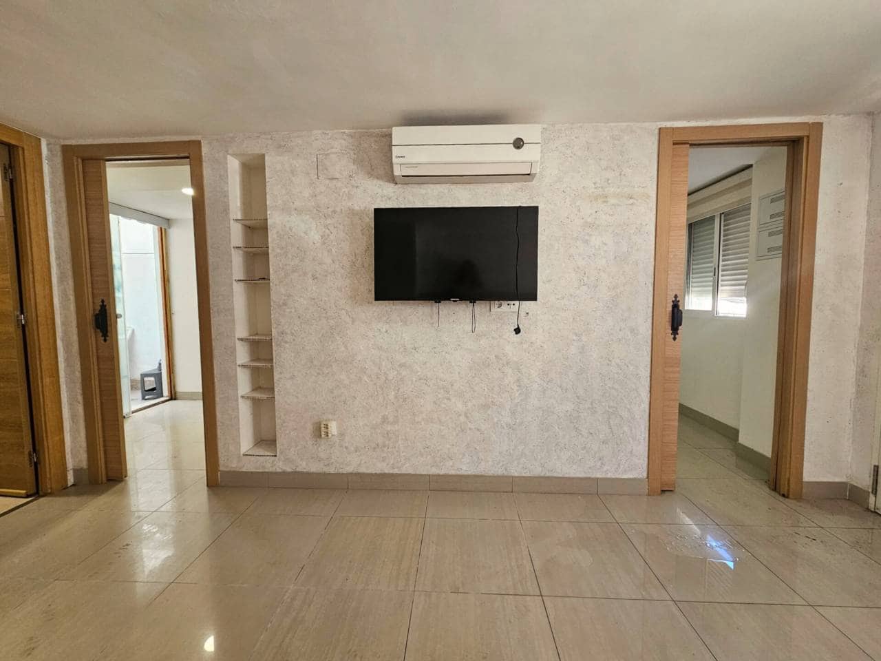 2 makuuhuone Asunto myytävänä paikassa Oliva - 95 000 € (Ref: 9006801)