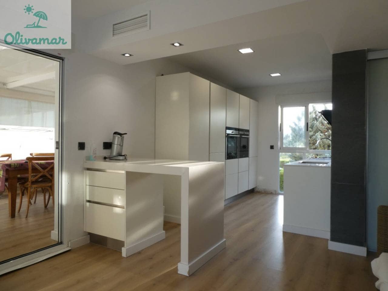 3 makuuhuone Huoneisto myytävänä paikassa Oliva mukana uima-altaan - 334 000 € (Ref: 9143377)