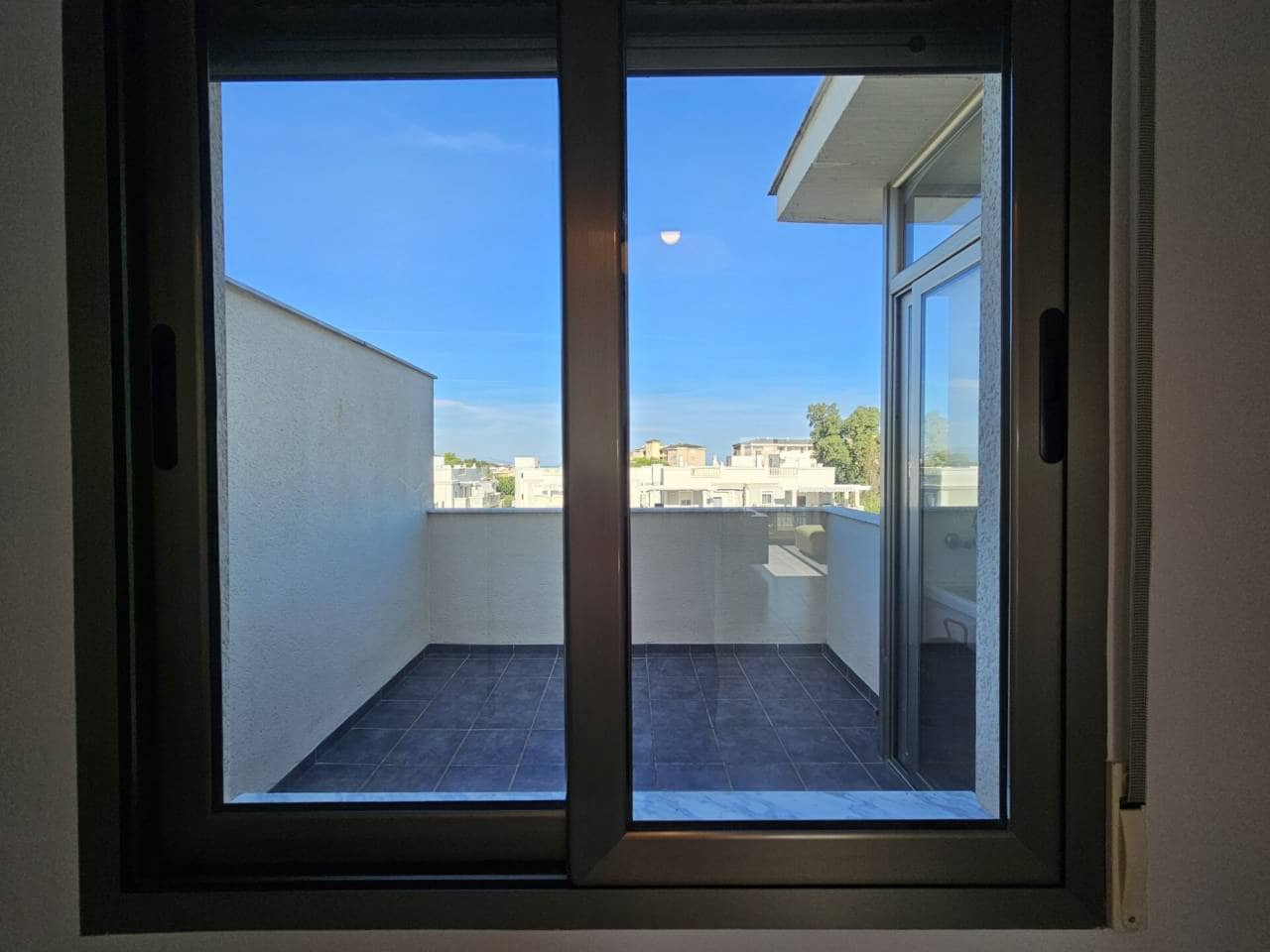 3 makuuhuone Kattohuoneisto vuokrattavana paikassa Denia - 1 200 € (Ref: 9354246)