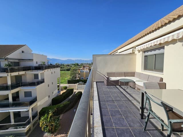 3 makuuhuone Kattohuoneisto vuokrattavana paikassa Dénia - 1 200 € (Ref: 9354246)