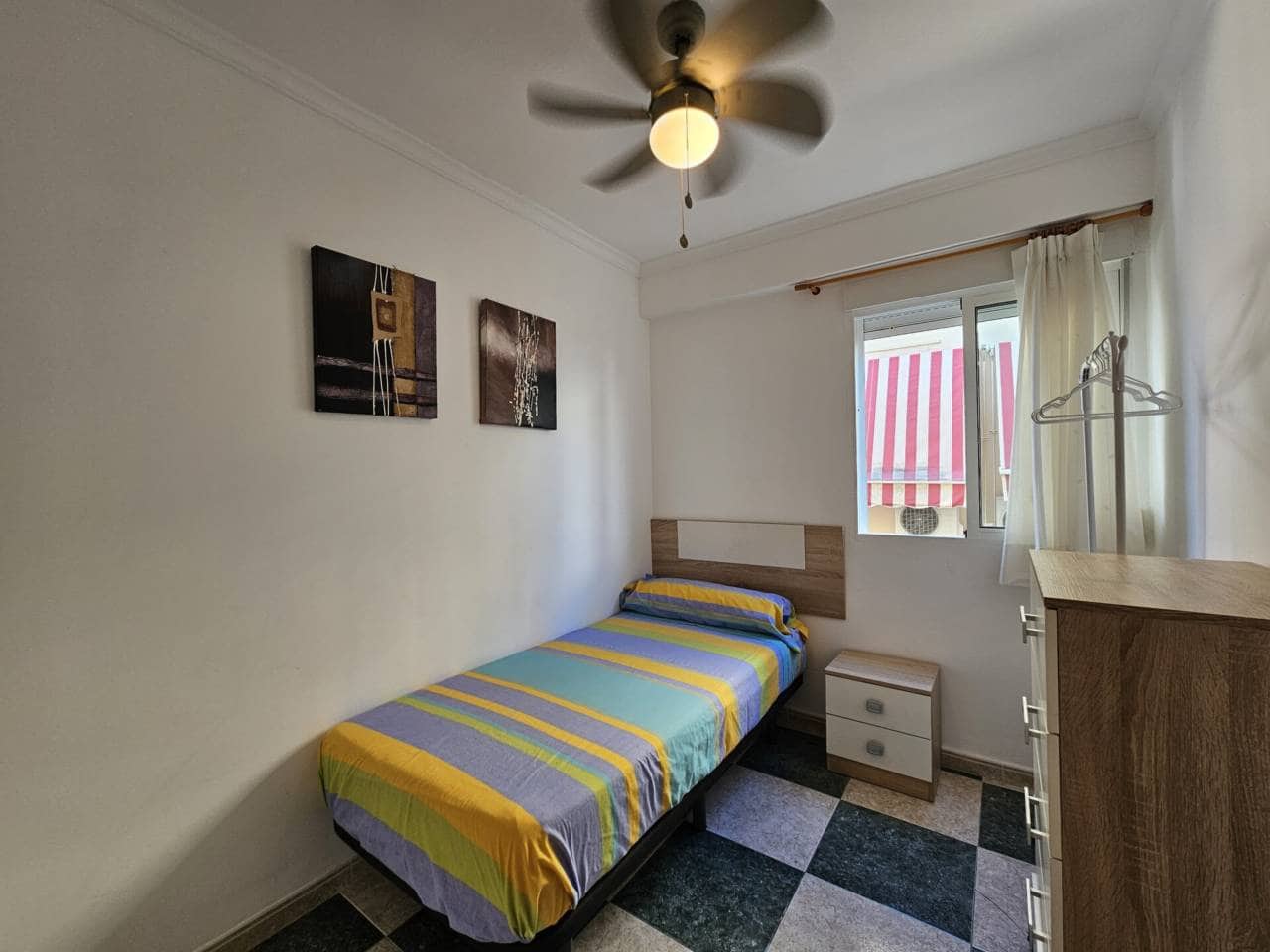 3 slaapkamer Appartement te huur in Oliva - € 700 (Ref: 9366975)