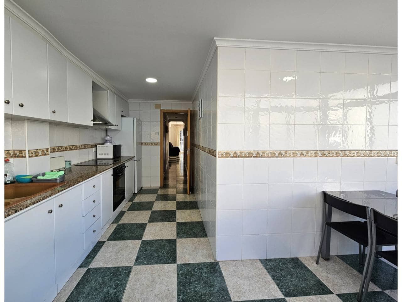 3 slaapkamer Appartement te huur in Oliva - € 700 (Ref: 9366975)