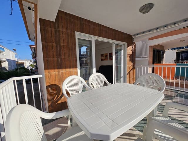 3 soveværelse Lejlighed til leje i Oliva - € 700 (Ref: 9366975)