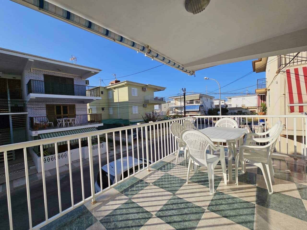 3 slaapkamer Appartement te huur in Oliva - € 700 (Ref: 9366975)