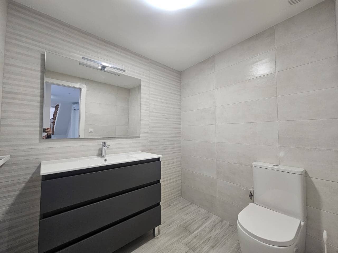 2 bedroom Townhouse for rent in Miramar - € 750 (Ref: 9436740)