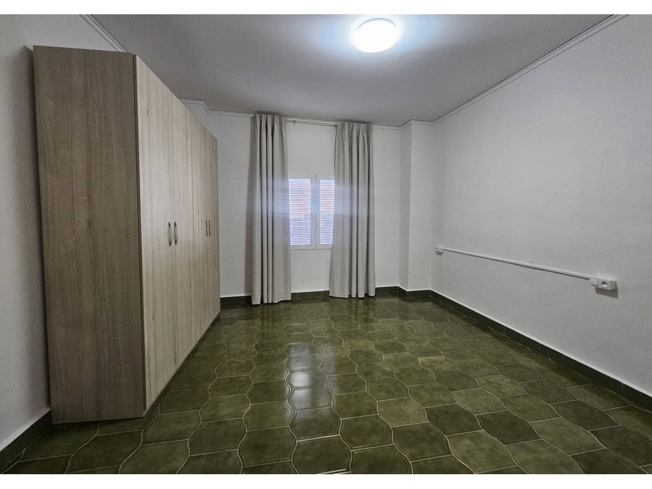 2 bedroom Townhouse for rent in Miramar - € 750 (Ref: 9436740)