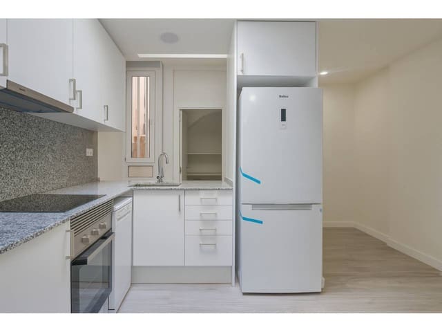 2 bedroom Townhouse for rent in Miramar - € 750 (Ref: 9436740)