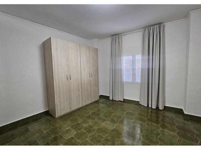 2 bedroom Townhouse for rent in Miramar - € 750 (Ref: 9436740)