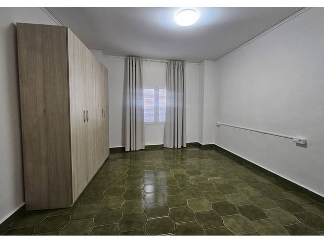 2 bedroom Townhouse for rent in Miramar - € 750 (Ref: 9436740)