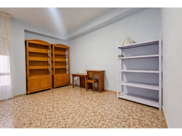 3 makuuhuone Asunto myytävänä paikassa Oliva - 132 500 € (Ref: 9564186)