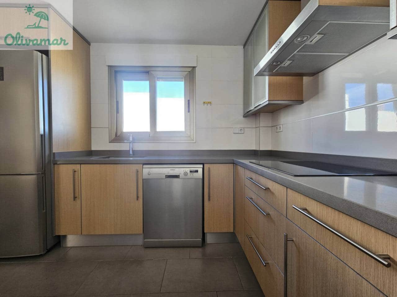 3 sovrum Semi-fristående Villa till salu i Oliva med garage - 449 000 € (Ref: 9620652)