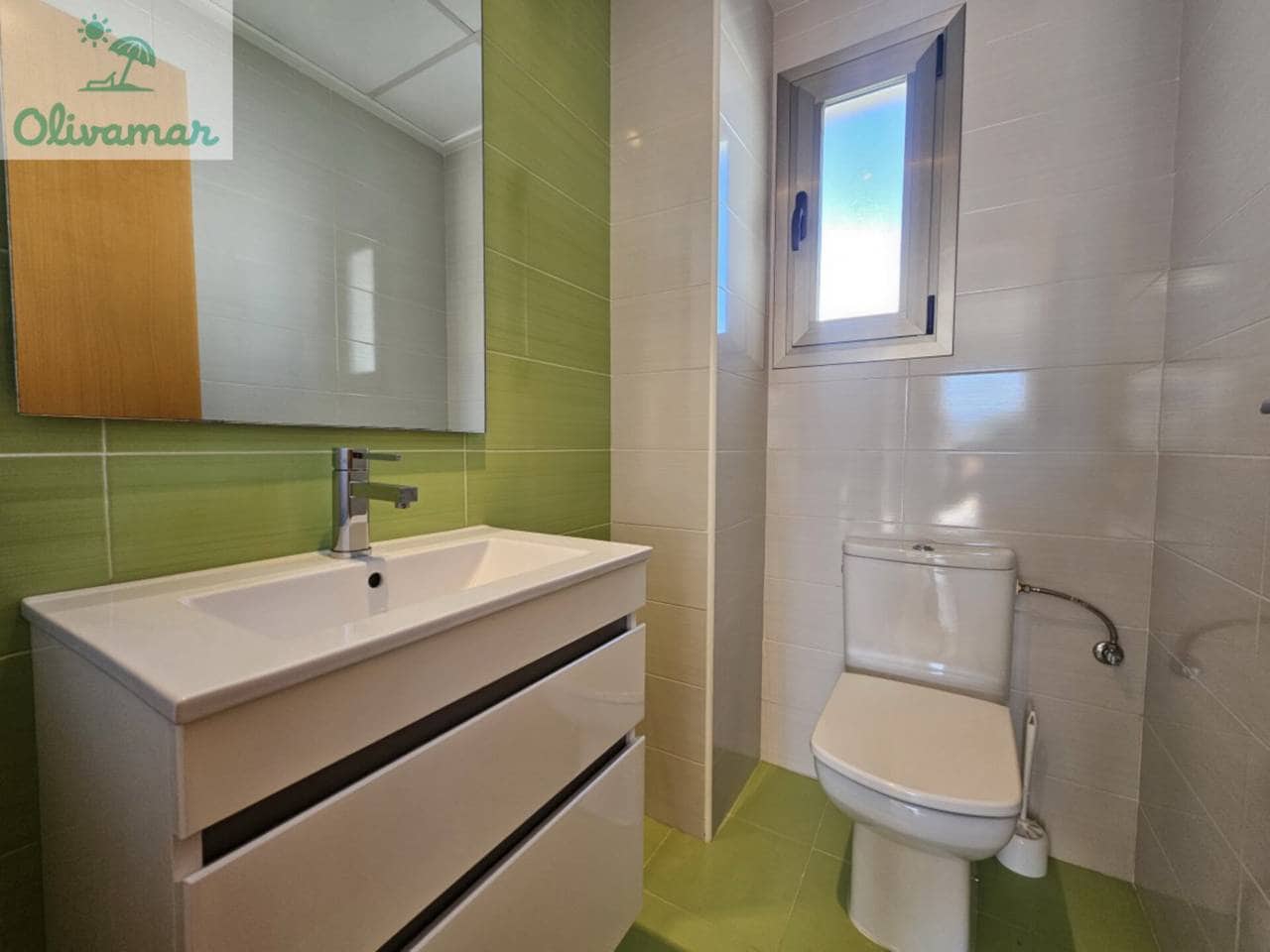 3 sovrum Semi-fristående Villa till salu i Oliva med garage - 449 000 € (Ref: 9620652)