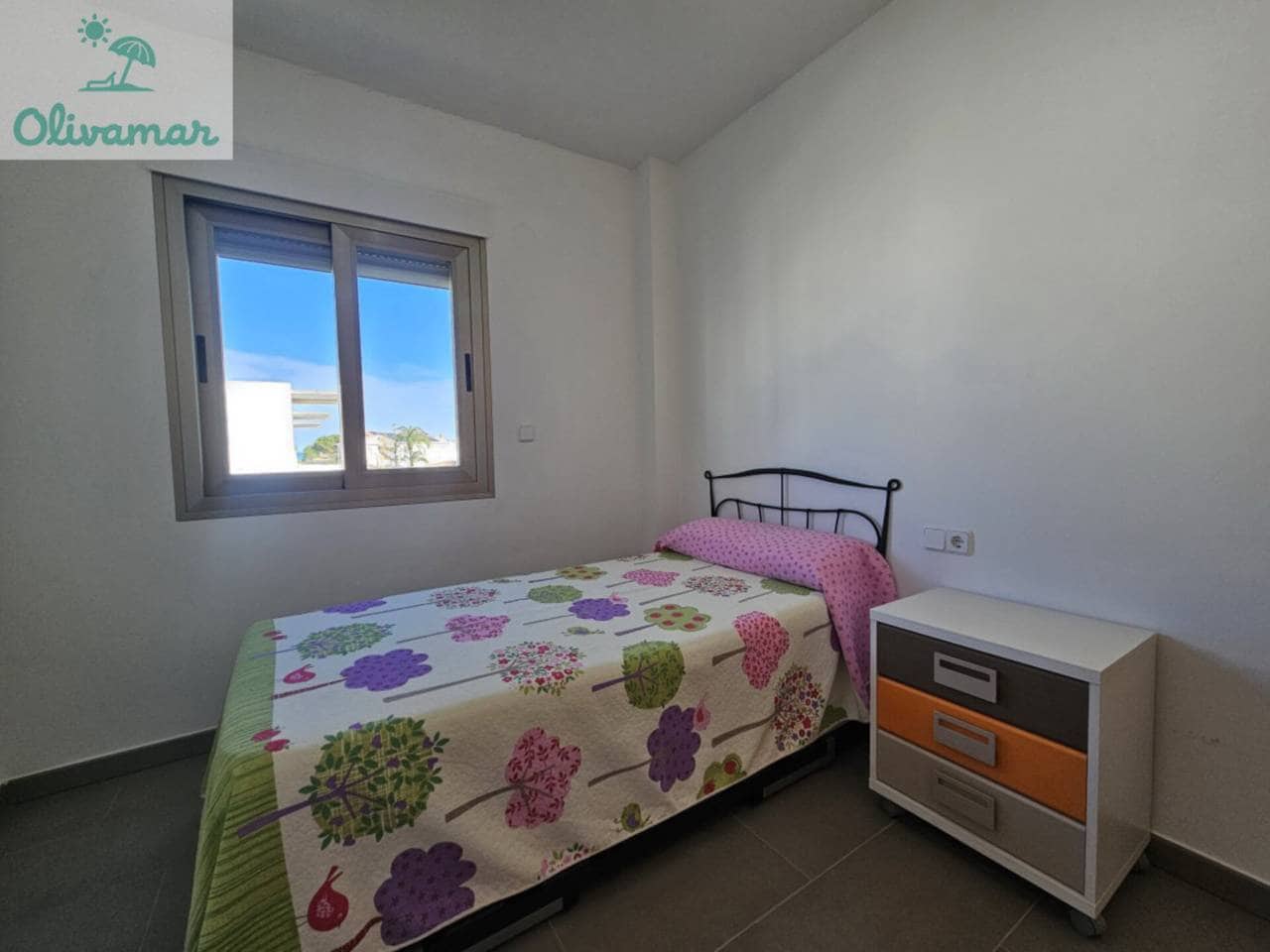 3 sovrum Semi-fristående Villa till salu i Oliva med garage - 449 000 € (Ref: 9620652)