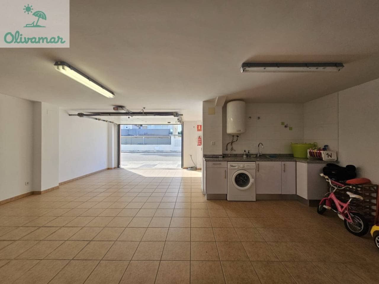 3 sovrum Semi-fristående Villa till salu i Oliva med garage - 449 000 € (Ref: 9620652)