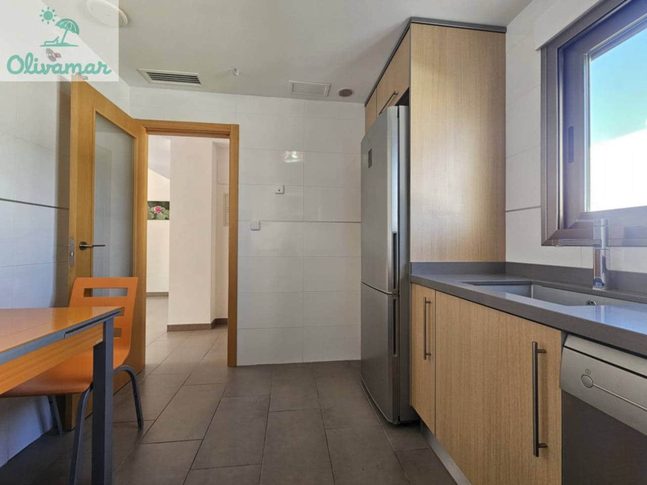 3 sovrum Semi-fristående Villa till salu i Oliva med garage - 449 000 € (Ref: 9620652)