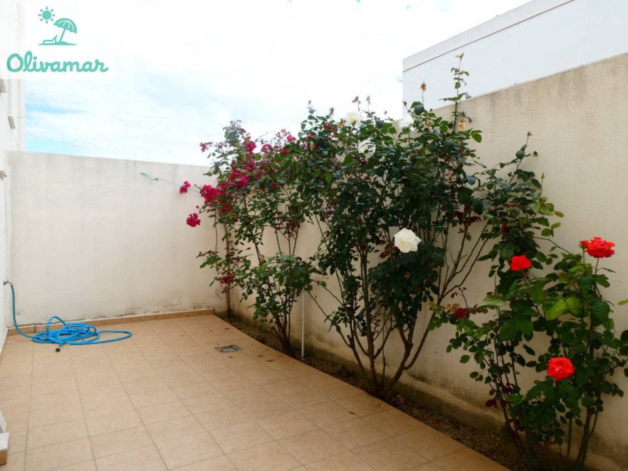 3 sovrum Semi-fristående Villa till salu i Oliva med garage - 449 000 € (Ref: 9620652)