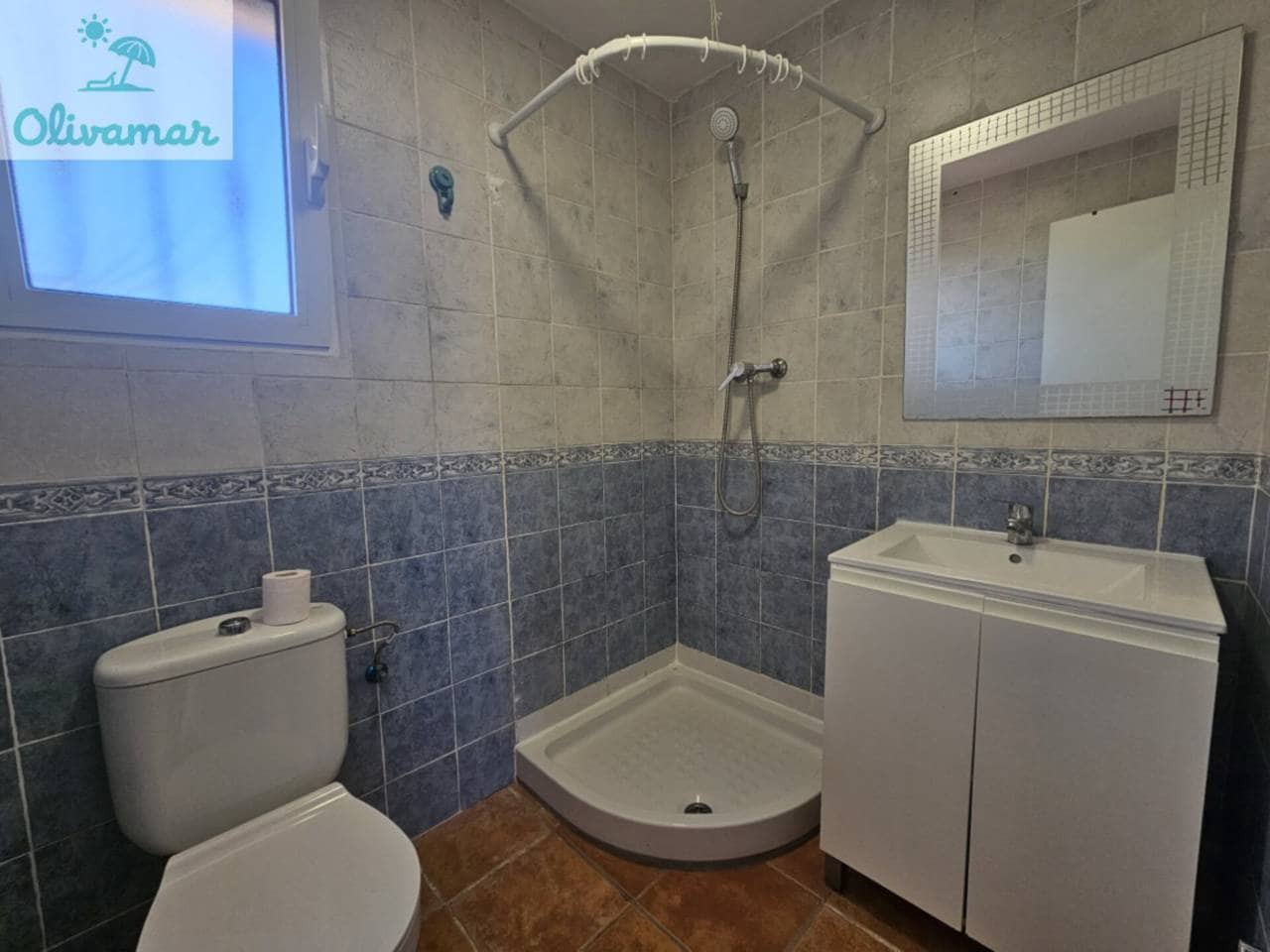 5 quarto Moradia em Banda para arrendar em Oliva Nova - 1 200 € (Ref: 9714104)